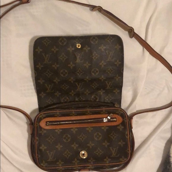 Louis Vuitton messenger bag - Picture 2 of 6